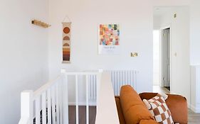Boutique Central Margate Apt. - Edge Of Old Town!